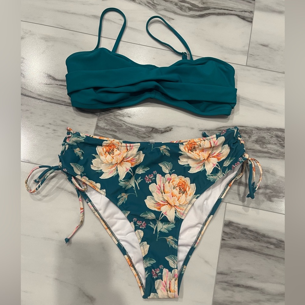 Cupshe Floral Twist Teal Bikini Set medium